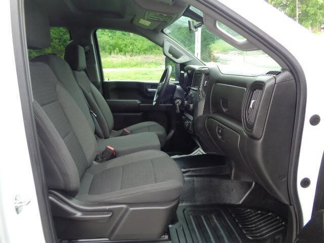 Used 2023 Chevrolet Silverado 2500 W/T w/ WT Convenience Package AWD/4WD image 27