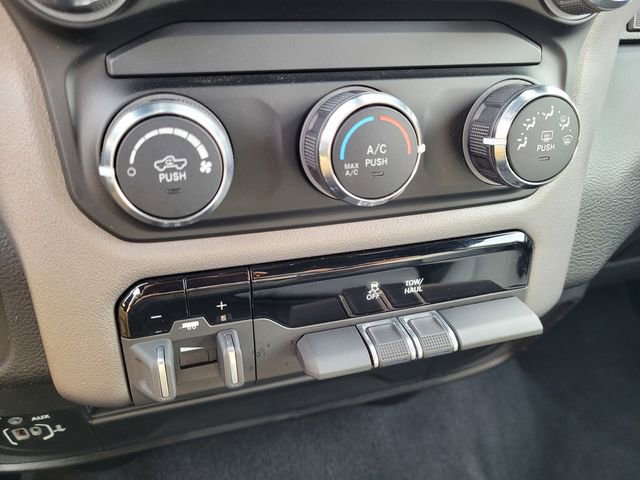 Used 2024 RAM 2500 Big Horn w/ Bed Utility Group image 19