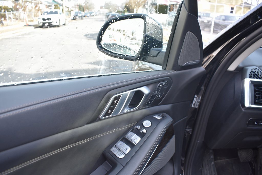 Used 2025 BMW X7 xDrive40i image 14