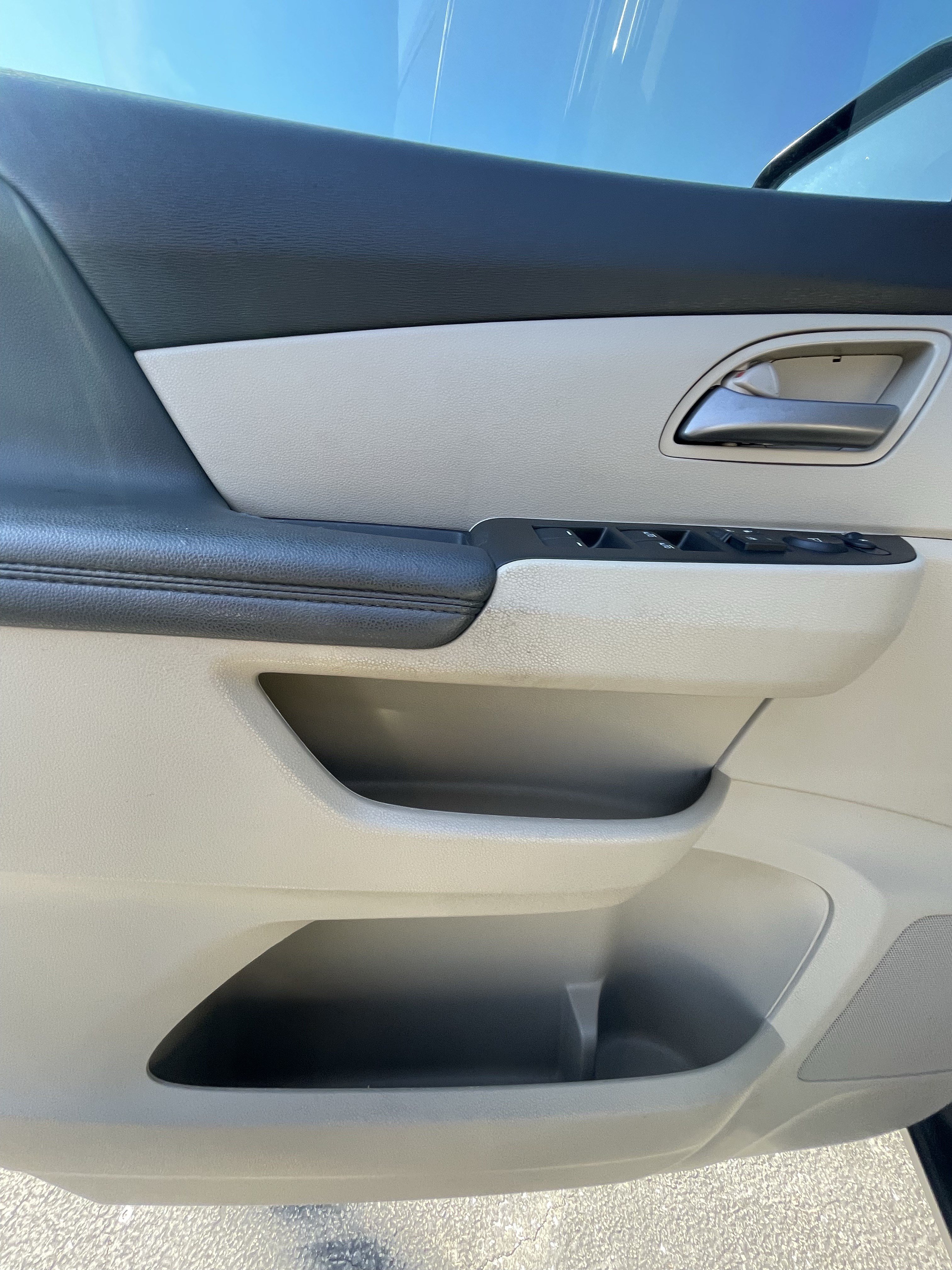 Used 2013 Honda Odyssey LX image 16