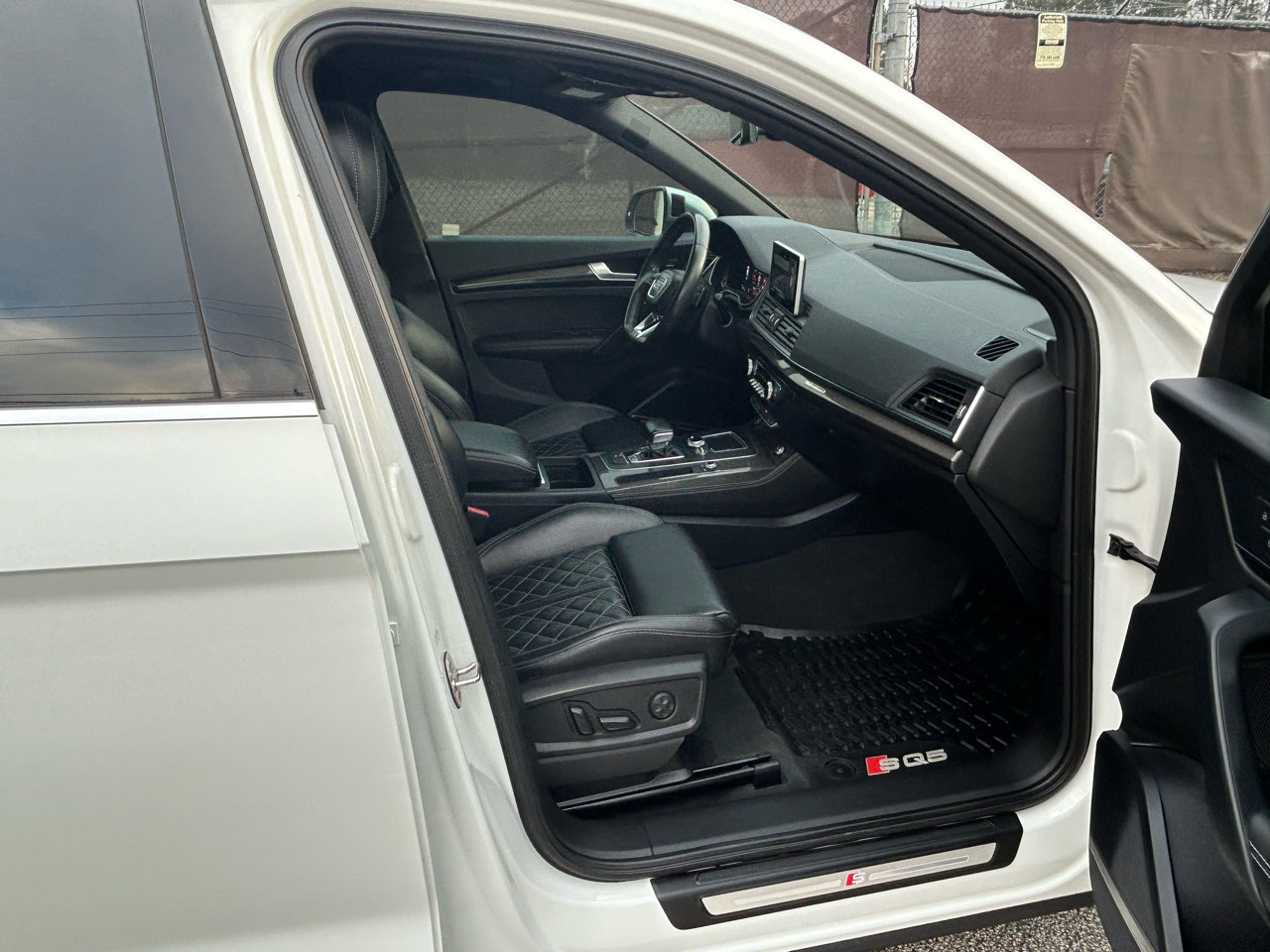 Used 2018 Audi SQ5 Prestige image 19