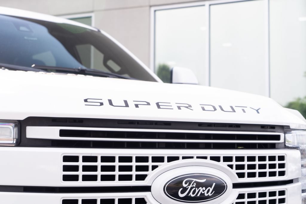Used 2019 Ford F250 Platinum w/ Platinum Ultimate Package AWD/4WD image 6