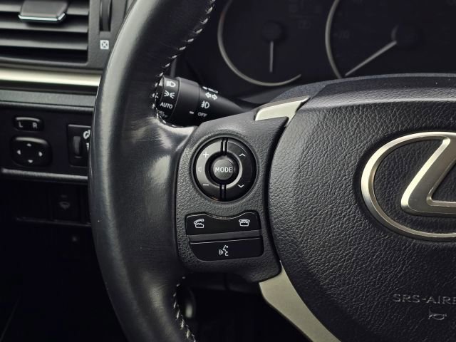 Used 2015 Lexus CT 200h image 23