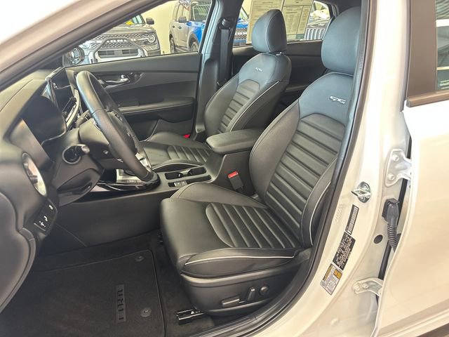Used 2024 Kia Forte GT-Line w/ GT-Line Premium Package FWD image 5