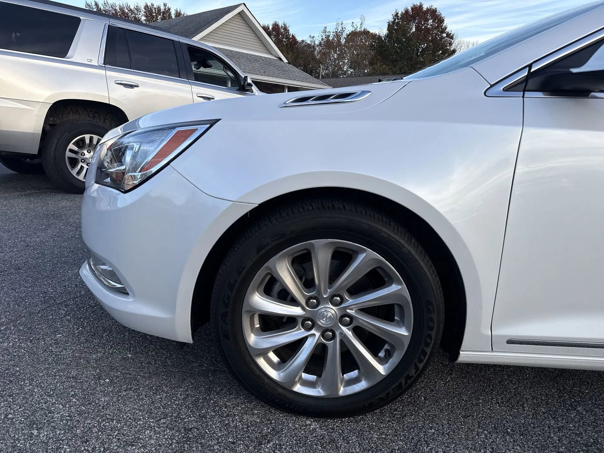 Used 2016 Buick LaCrosse Leather image 18