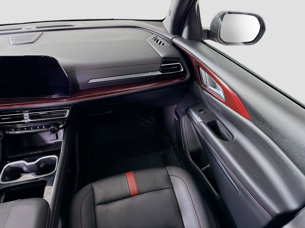 Used 2024 Chevrolet Traverse RS w/ LPO, Floor Liner Package image 27