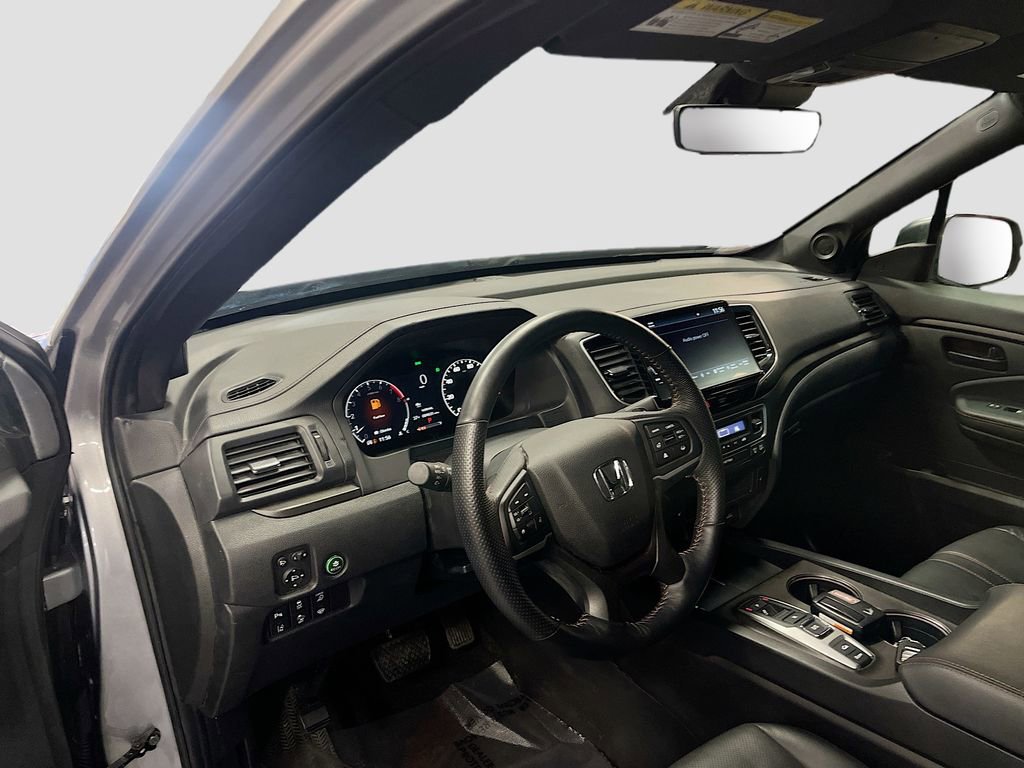 Used 2025 Honda Ridgeline TrailSport image 9