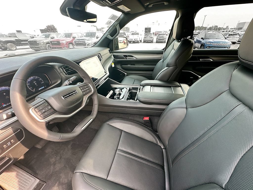 New 2026 Jeep Grand Wagoneer L 4WD w/ Premium Group I image 26