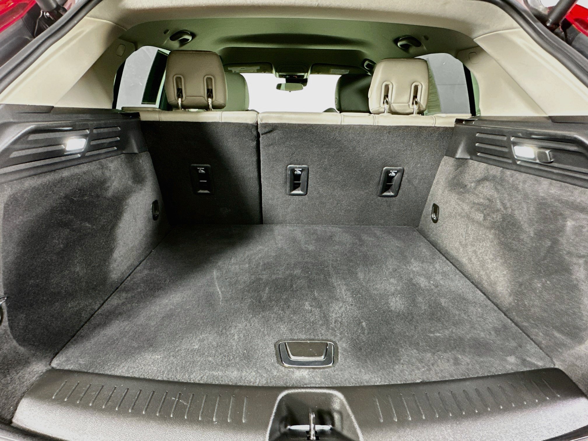 Used 2023 Cadillac XT4 Luxury FWD image 29