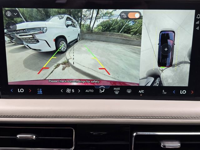 Used 2025 Lincoln Aviator AWD w/ Jet Appearance Package image 16