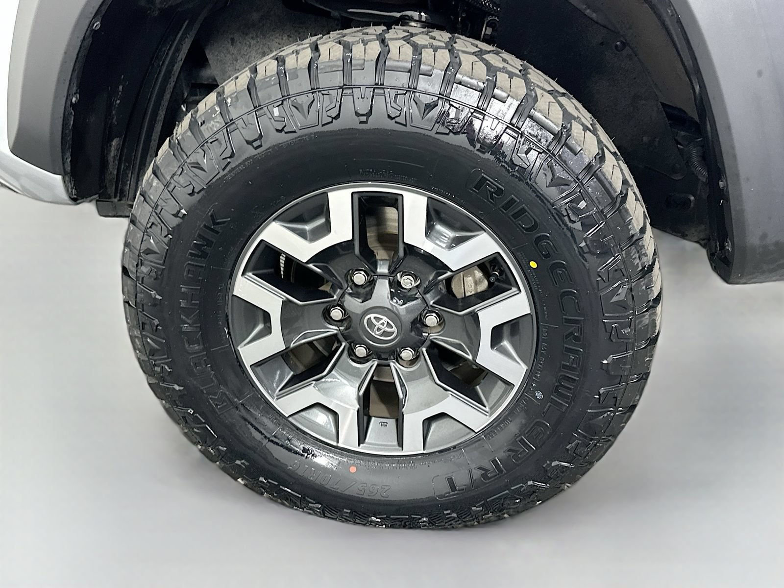 Certified 2023 Toyota Tacoma TRD Off-Road w/ Technology Package AWD/4WD image 29