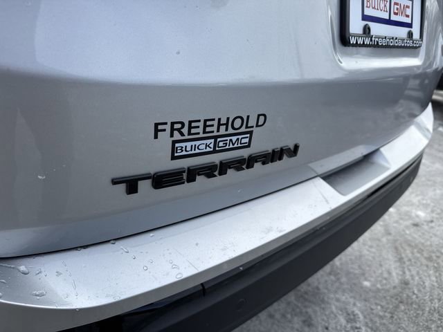 Used 2021 GMC Terrain SLT w/ Elevation Edition image 30