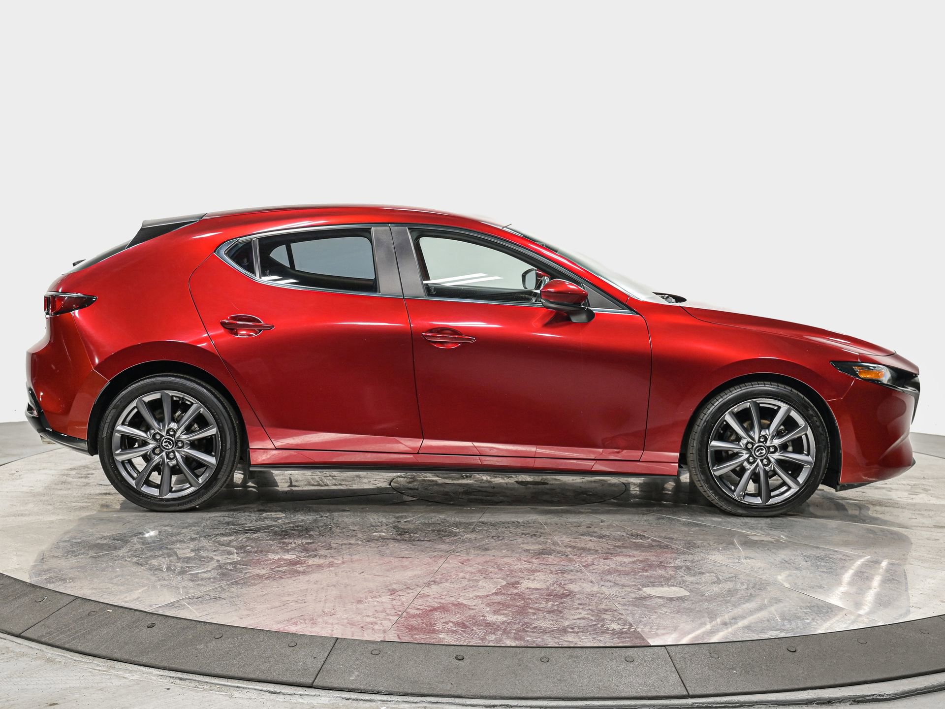 Used 2020 MAZDA MAZDA3 Hatchback image 10