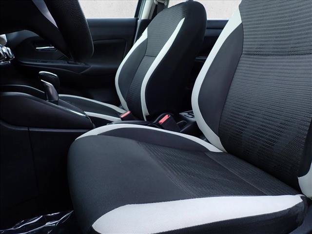 Used 2021 Nissan Versa SV FWD image 10