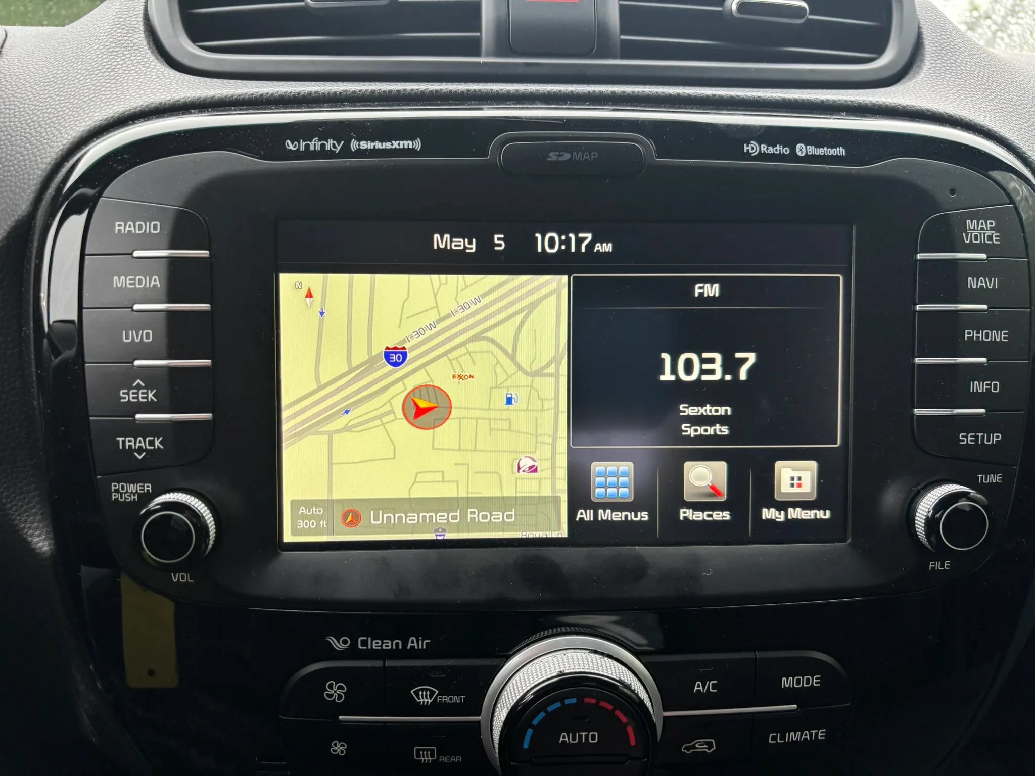 Used 2015 Kia Soul ! w/ Sun & Sound Package FWD image 19
