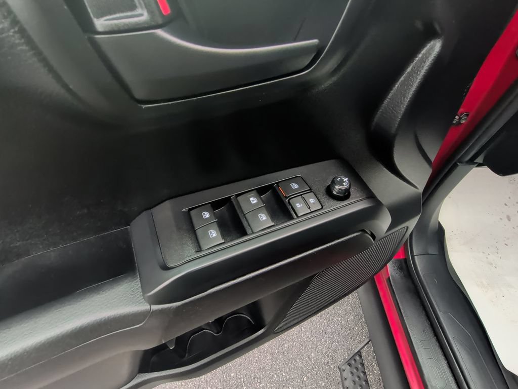 Used 2022 Toyota Tacoma SR AWD/4WD image 19