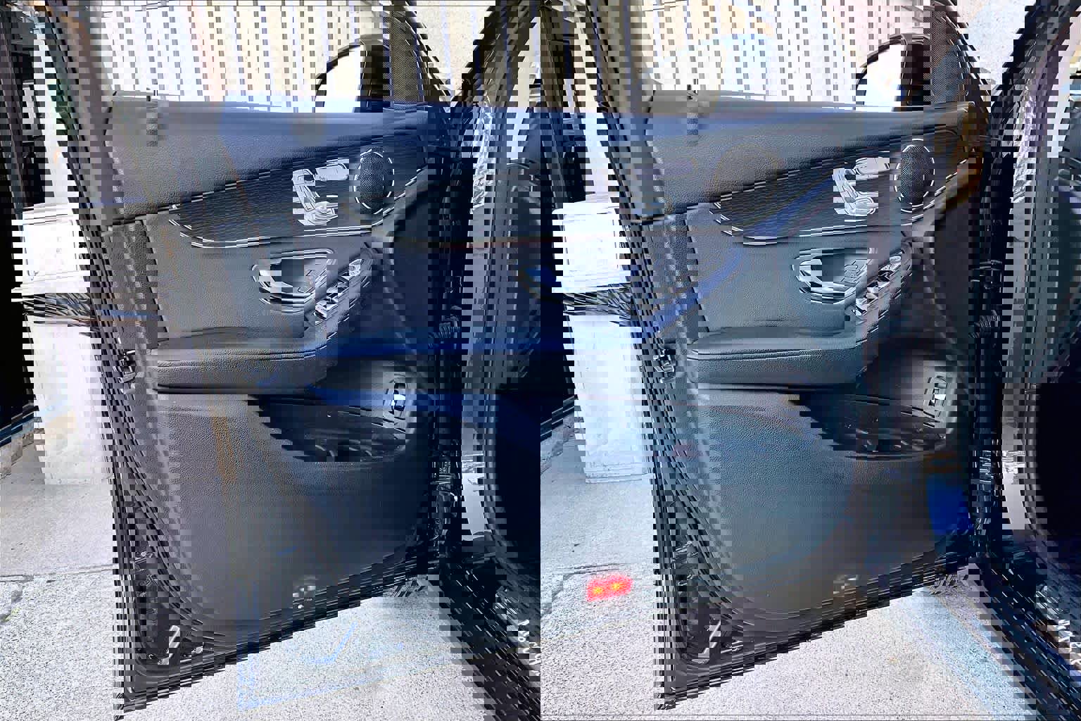 Used 2021 Mercedes-Benz GLC 300 GLC 300 image 21