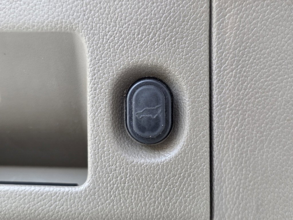 Used 2017 Chevrolet Tahoe Premier image 14