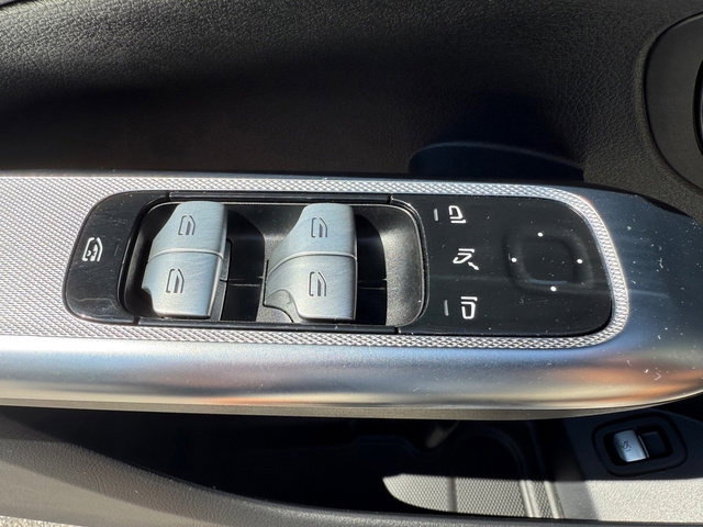 Used 2025 Mercedes-Benz GLC 43 AMG 4MATIC image 14