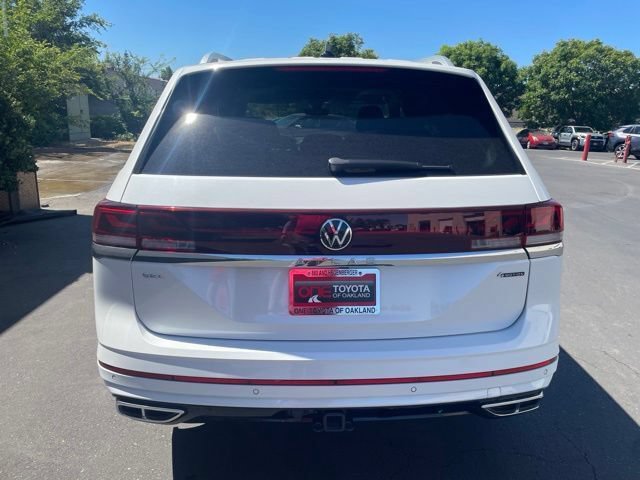 Used 2024 Volkswagen Atlas SEL Premium R-Line AWD/4WD image 5