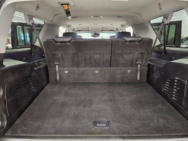Used 2018 Chevrolet Suburban LT AWD/4WD image 39