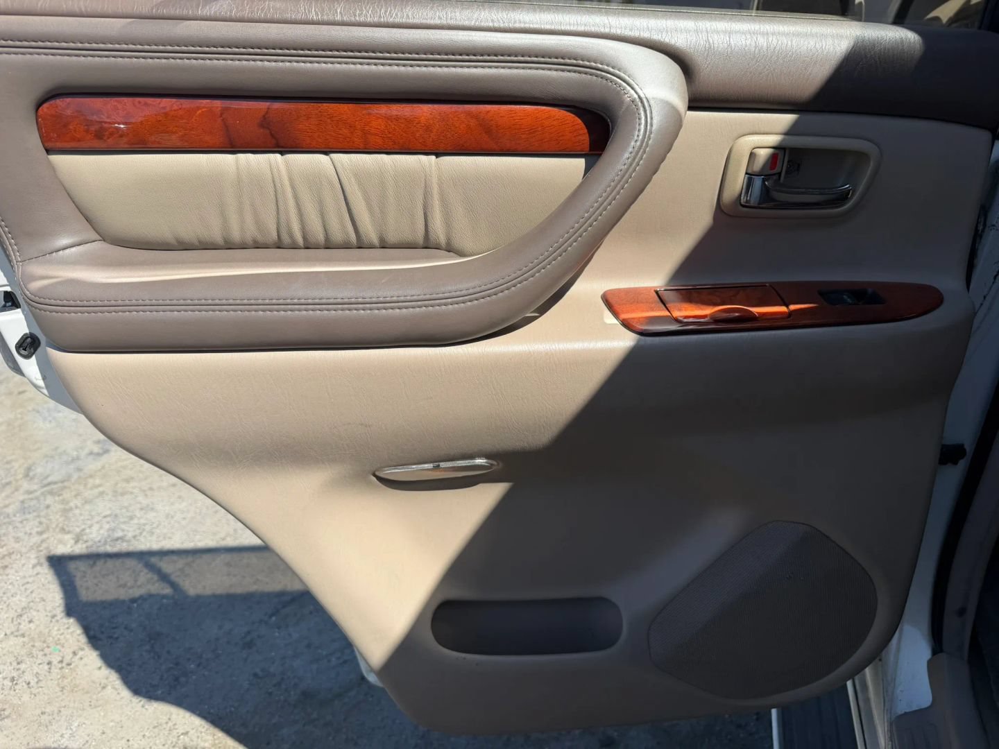 Used 1999 Lexus LX 470 4WD image 12