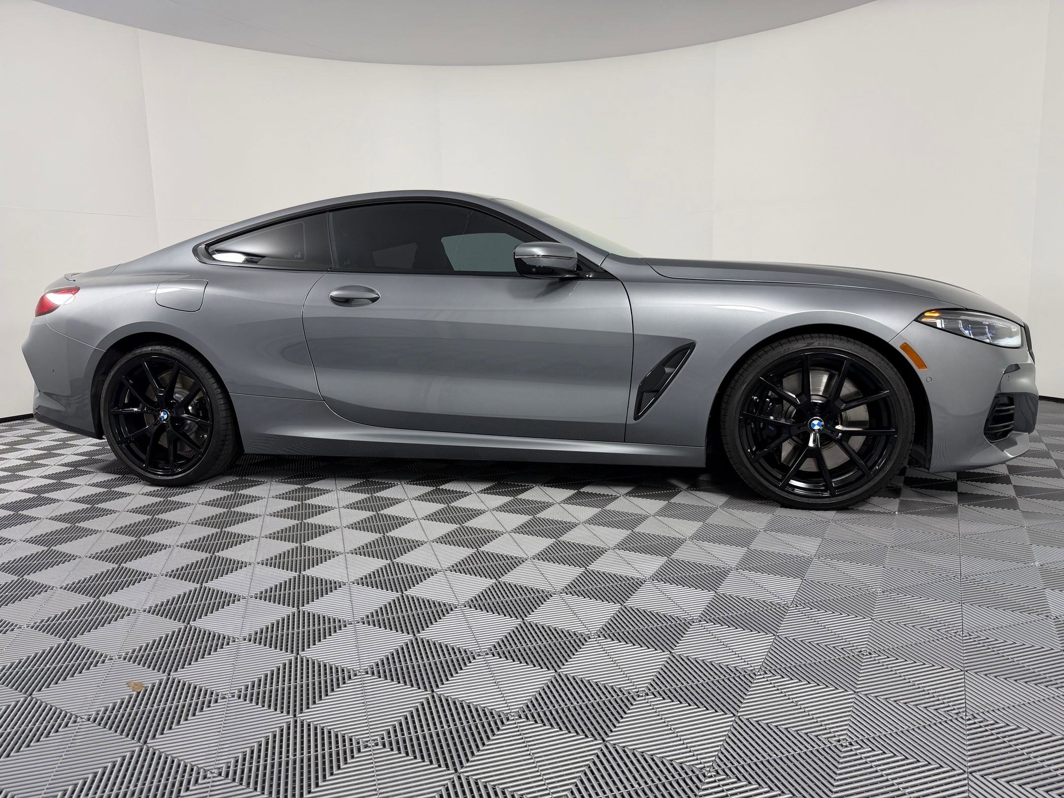 Used 2024 BMW 840i Coupe image 8