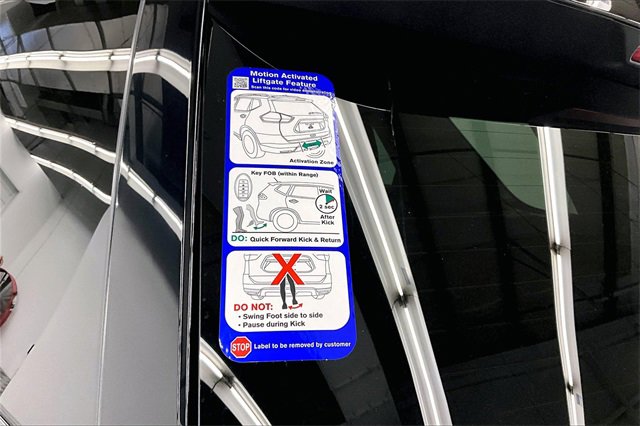 New 2025 Nissan Pathfinder Platinum w/ Lighting Package (N93) image 18