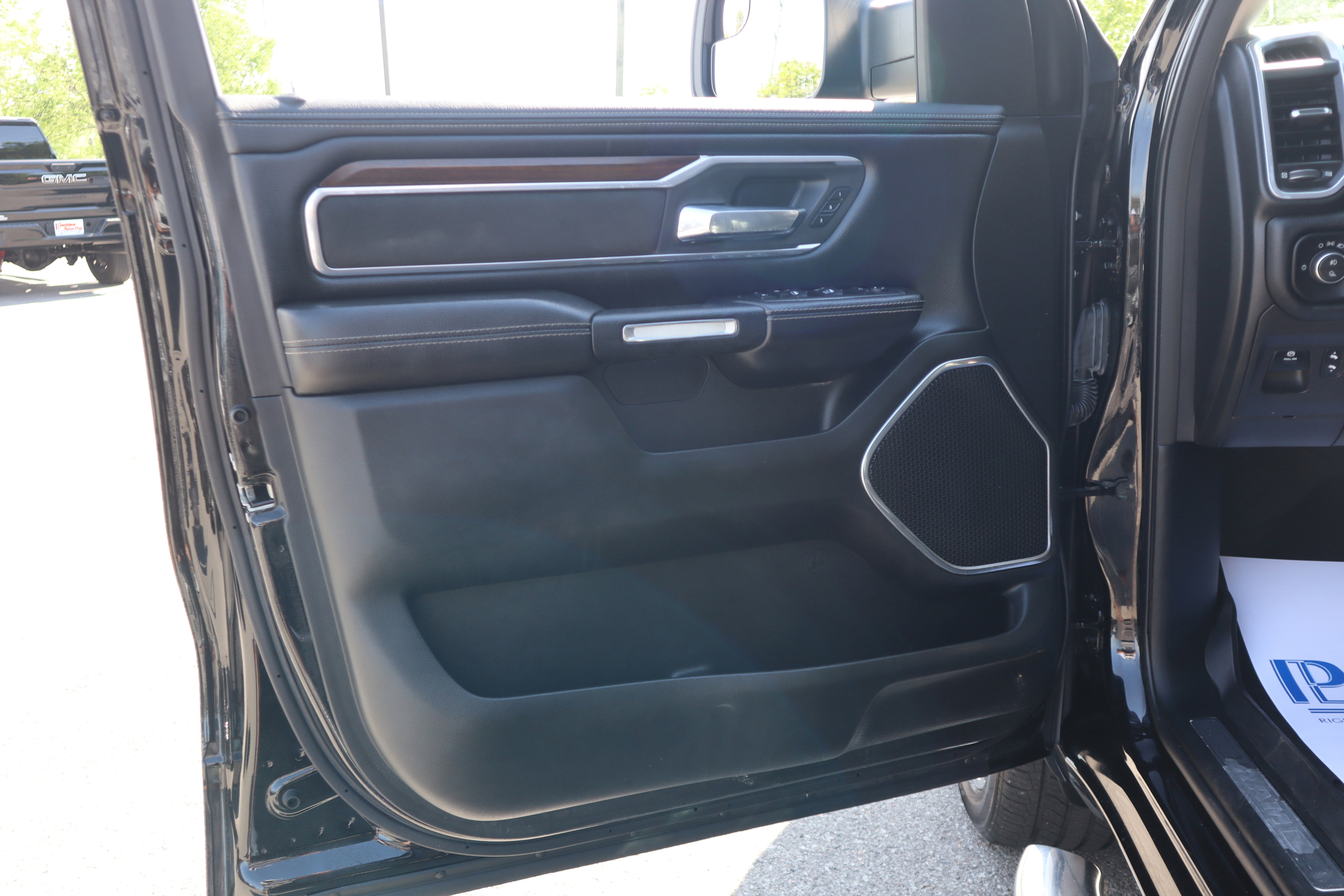 Used 2021 RAM 1500 Laramie image 25