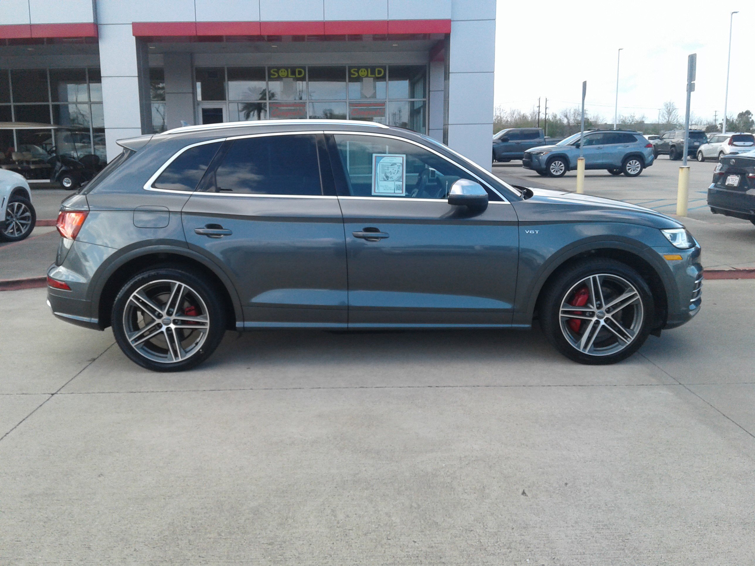 Used 2018 Audi SQ5 Premium Plus w/ S Sport Package AWD/4WD image 8