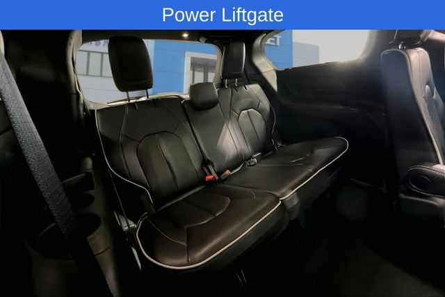 Used 2025 Chrysler Pacifica Limited FWD image 25