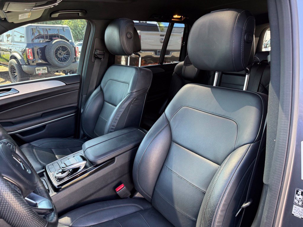 Used 2019 Mercedes-Benz GLS 550 4MATIC image 12