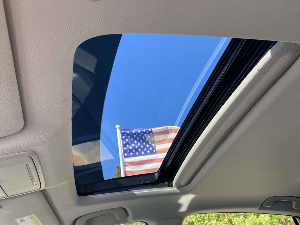 New 2025 Honda Accord SE image 16