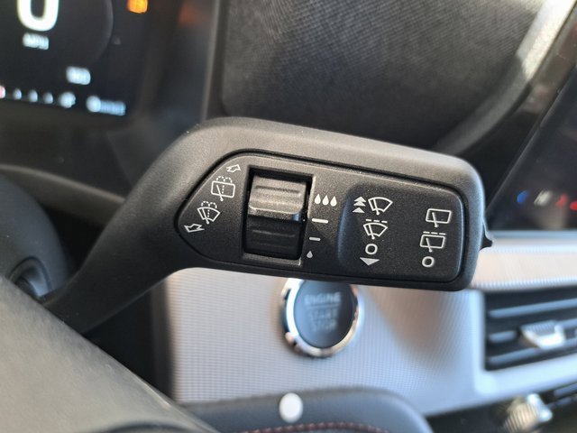 Certified 2025 Ford Explorer Active image 18