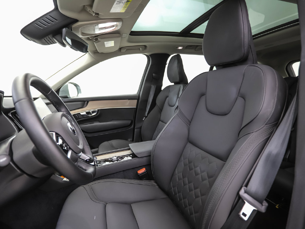 Used 2026 Volvo XC90 B6 Plus AWD/4WD image 11