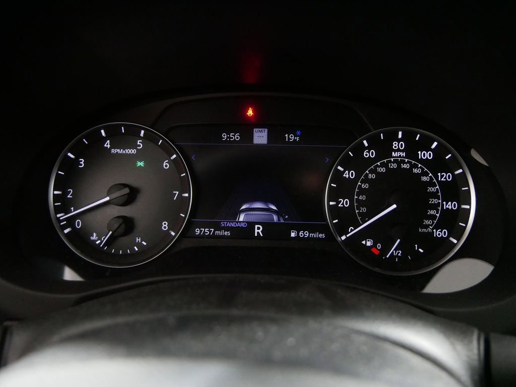 Certified 2025 INFINITI QX55 Essential image 32