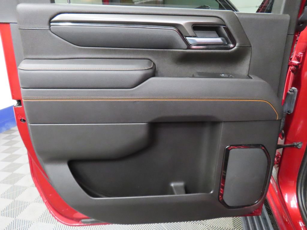 Used 2025 GMC Sierra 3500 AT4 w/ AT4 Premium Plus Package image 81