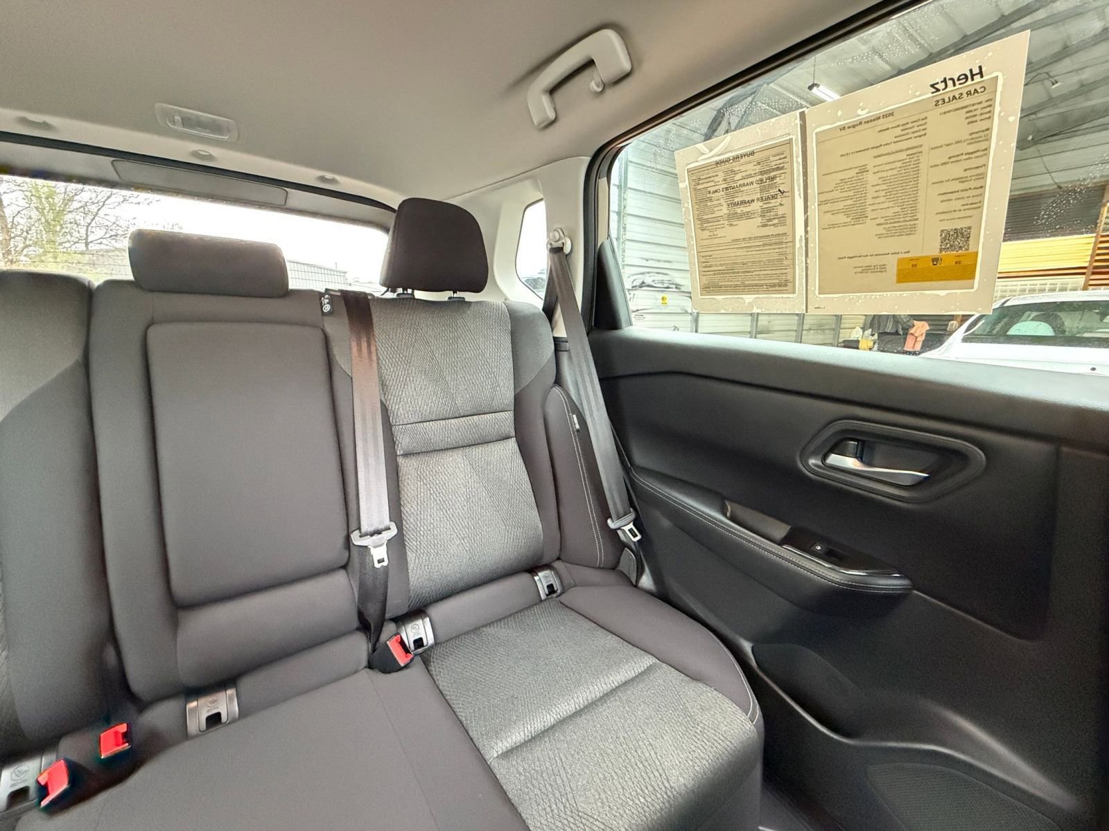 Used 2025 Nissan Rogue SV AWD/4WD image 38