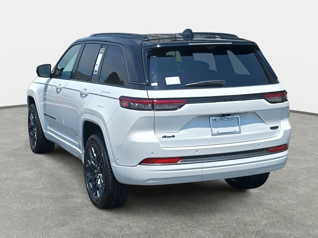 New 2026 Jeep Grand Cherokee Summit w/ Obsidian Package AWD/4WD image 7