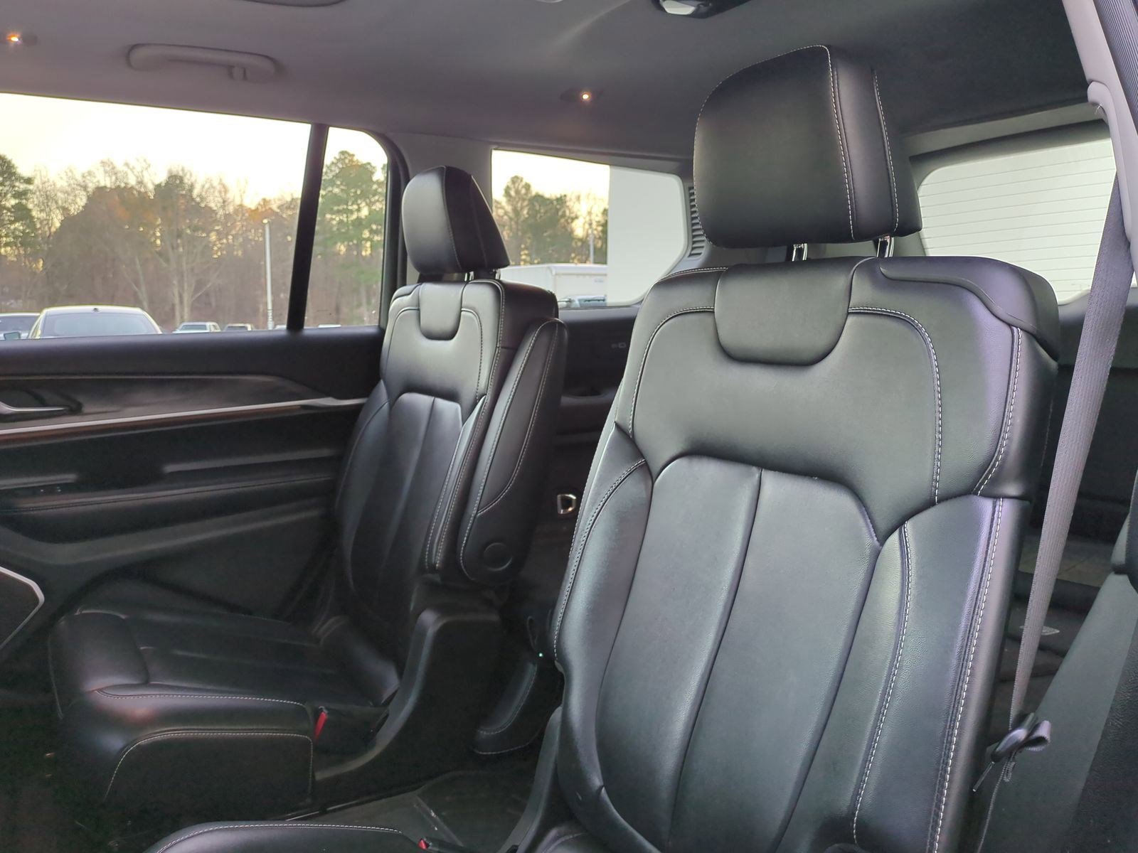 Used 2021 Jeep Grand Cherokee L Limited image 29