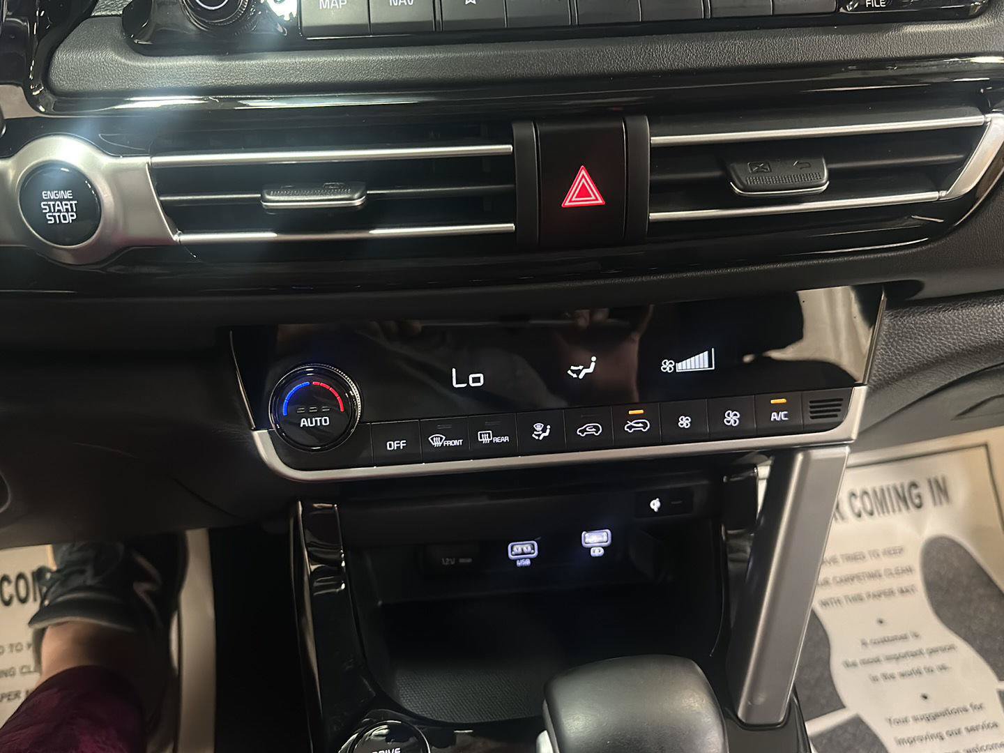 Used 2021 Kia Seltos SX w/ SX Sunroof Package AWD/4WD image 23