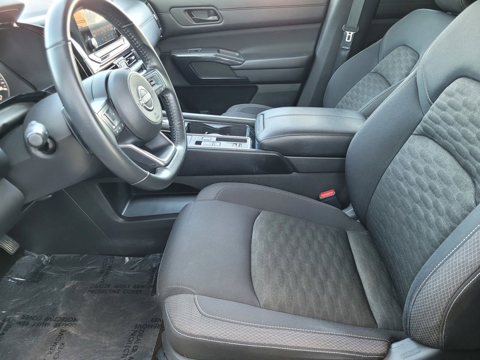 Used 2024 Nissan Pathfinder SV image 21