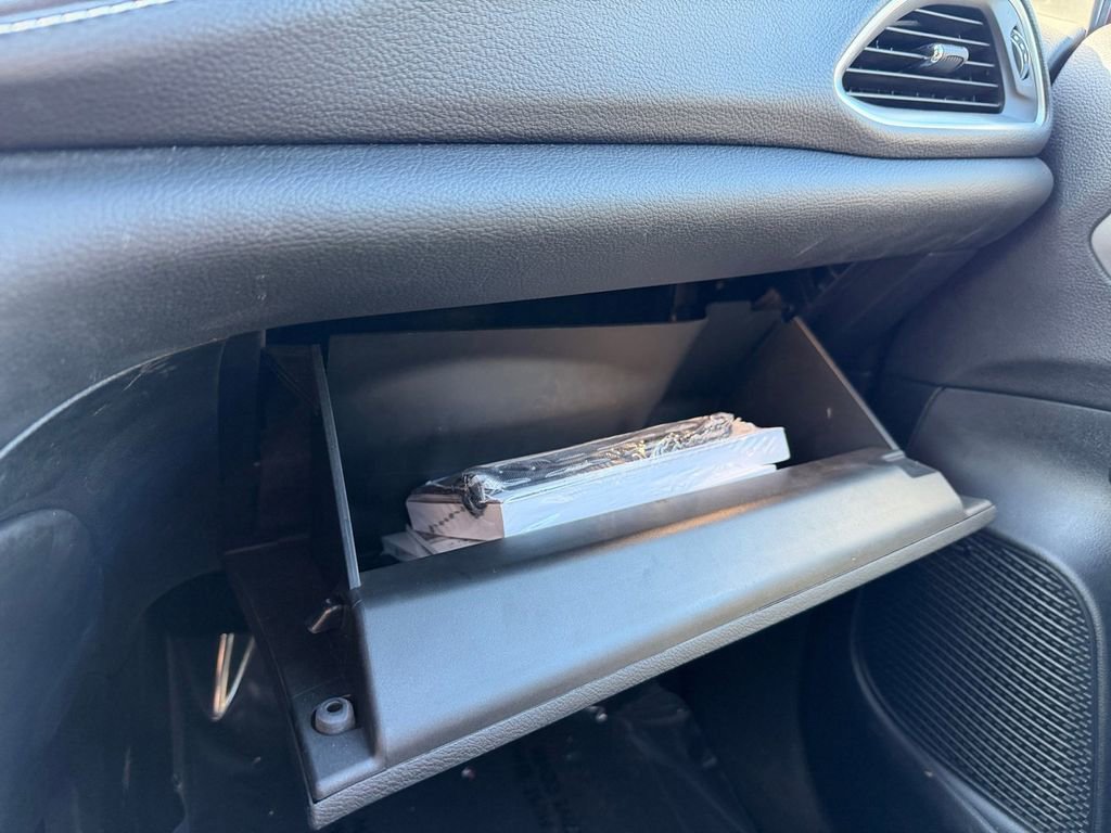 Used 2022 Chrysler Pacifica Limited w/ S Appearance Package image 23