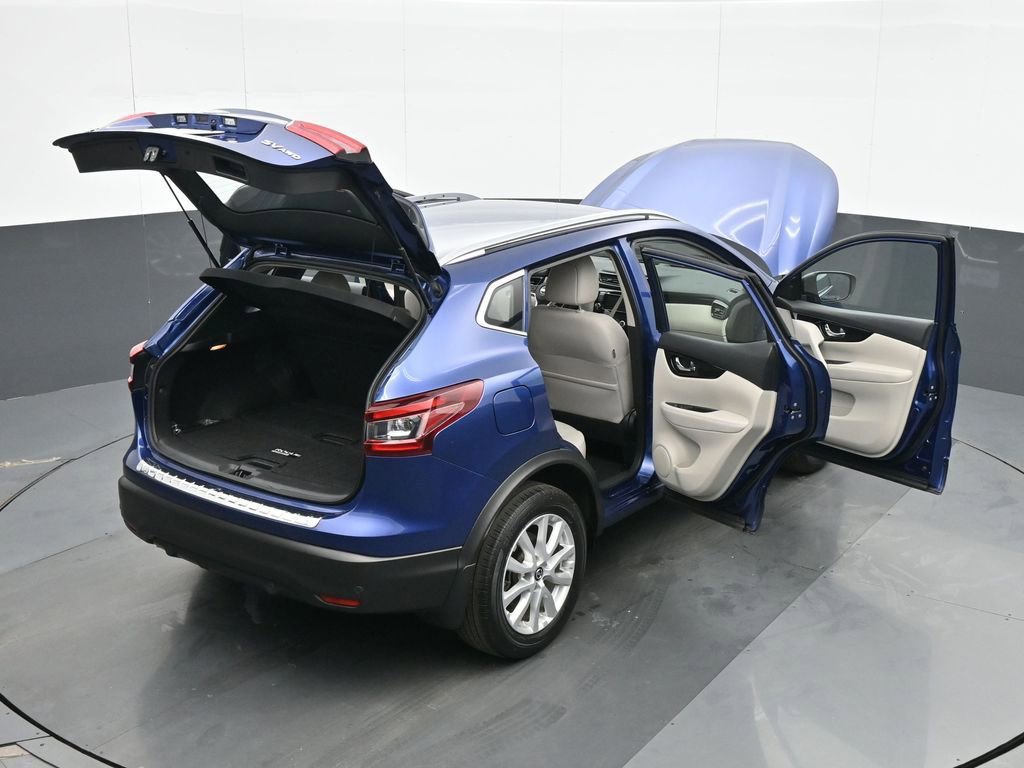 Used 2022 Nissan Rogue Sport SV w/ Technology Package image 39