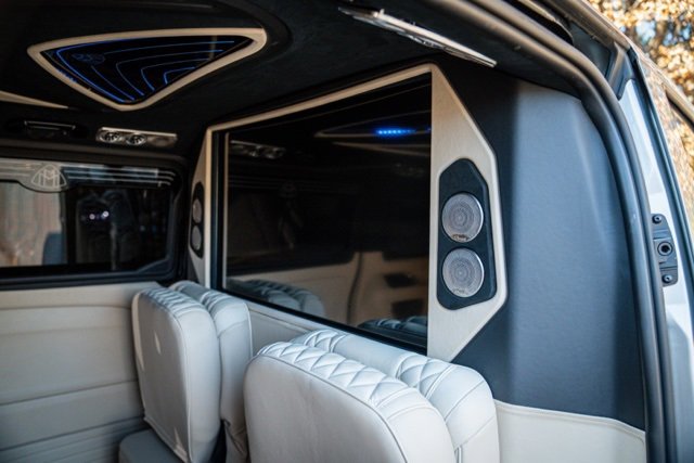 Used 2017 Mercedes-Benz Metris Passenger image 34