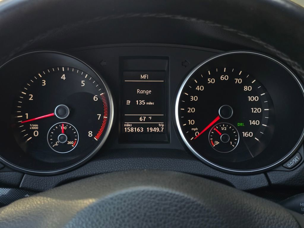 Used 2011 Volkswagen Jetta SE w/ Wheel & Sunroof Pkg FWD image 26