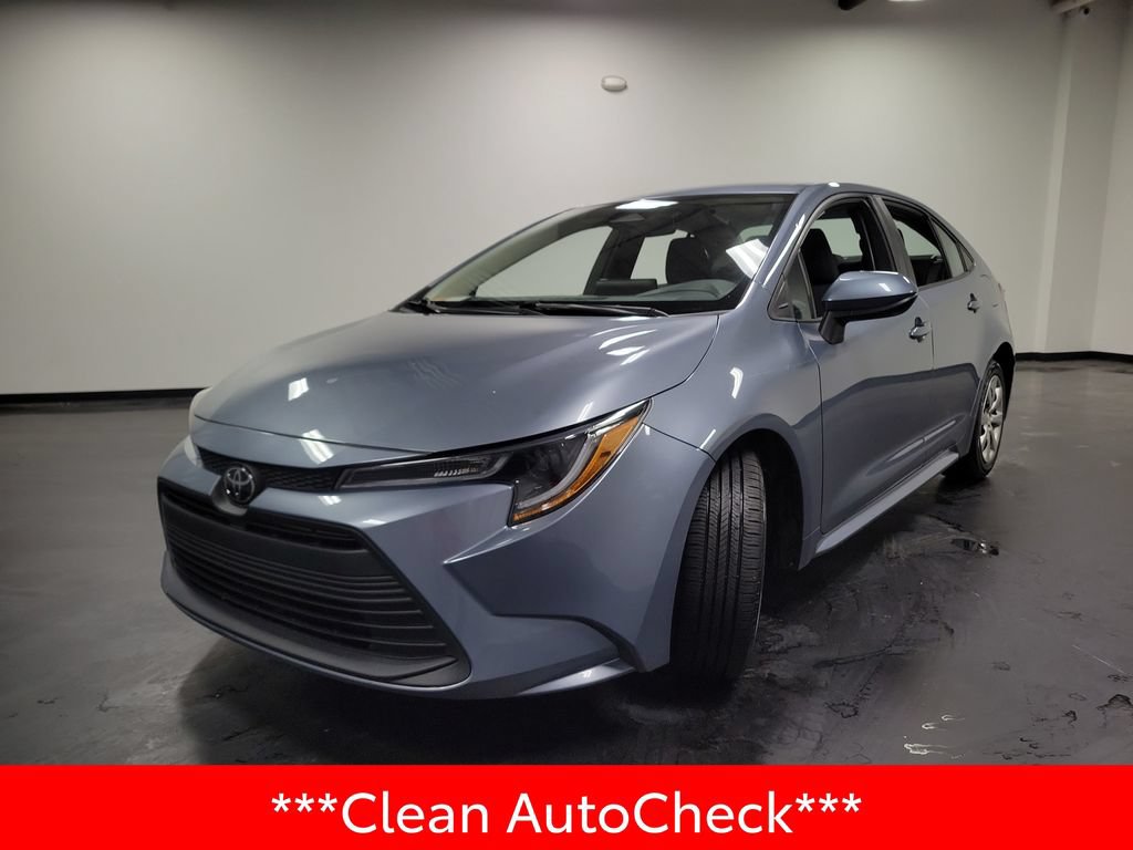 Used 2024 Toyota Corolla LE FWD image 4