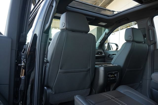 New 2026 Chevrolet Suburban High Country w/ Sun And Tow Package AWD/4WD image 22