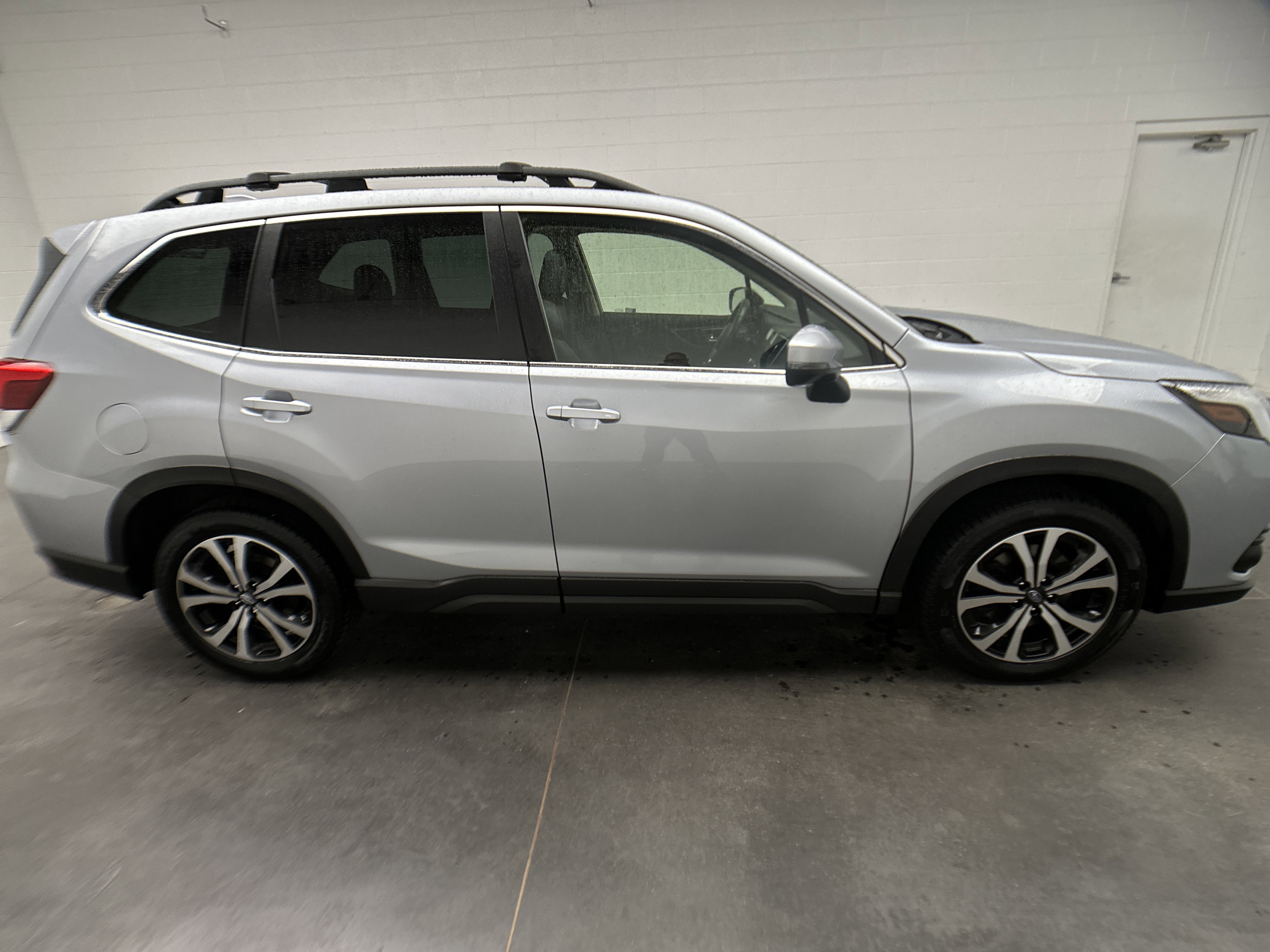 Used 2022 Subaru Forester Limited w/ Popular Package #2 AWD/4WD image 10
