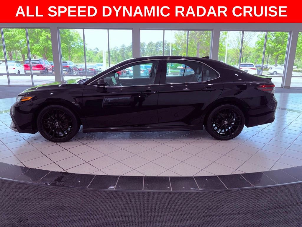 Used 2022 Toyota Camry XSE w/ Navigation Package FWD image 5